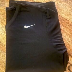 Nike Men’s Dri-Fit V-Neck top, black. Size M